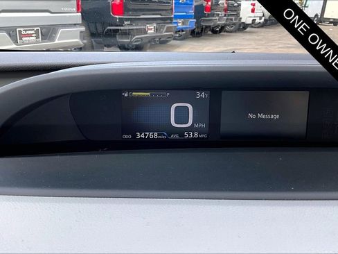 Used 2019 Toyota Prius LE image 13