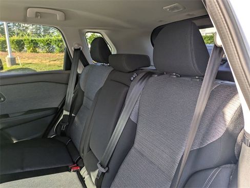 Used 2023 Nissan Rogue SV image 27