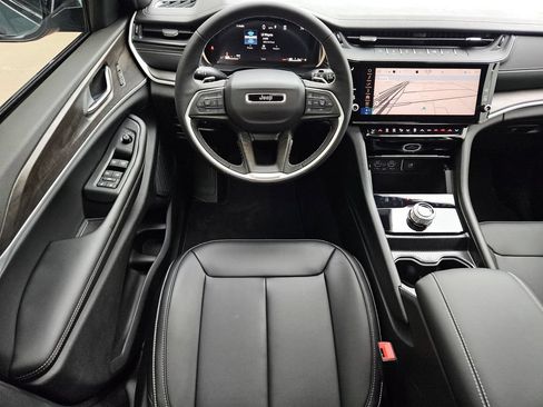 New 2026 Jeep Grand Cherokee Limited w/ Limited Altitude Package RWD image 10