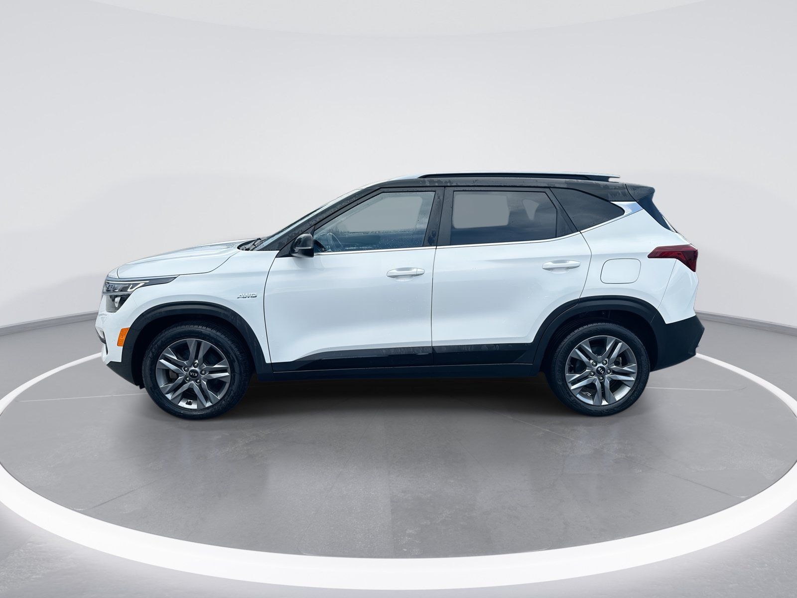Used 2021 Kia Seltos S AWD/4WD image 6