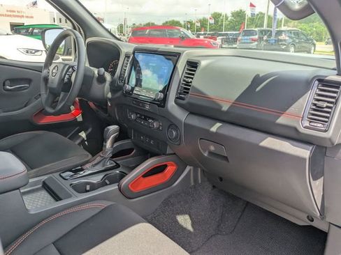 Used 2024 Nissan Frontier Pro-X w/ Technology Package RWD image 28