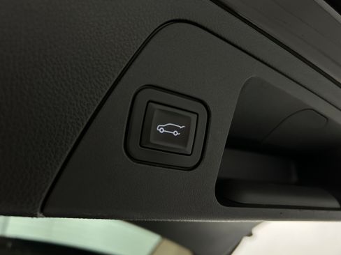 Used 2016 Buick Envision Premium AWD/4WD image 36