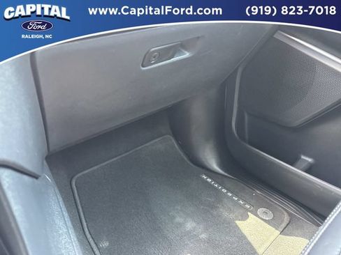 Certified 2025 Ford Expedition Max Platinum w/ Driver's Package AWD/4WD image 28