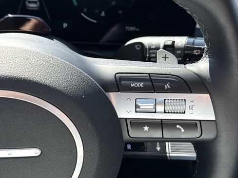 Certified 2025 Hyundai Tucson Limited image 25