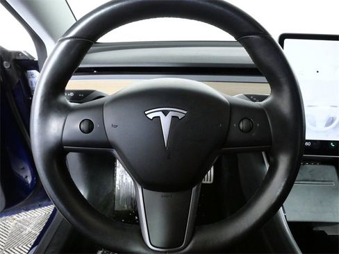 Used 2018 Tesla Model 3 Long Range image 23