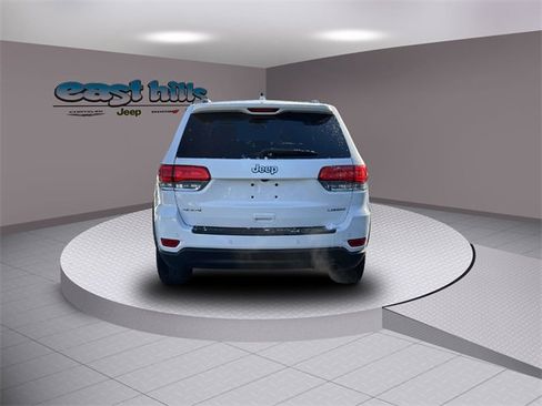 Certified 2019 Jeep Grand Cherokee Laredo image 4