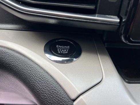 Used 2024 Ford Explorer XLT w/ Equipment Group 202A image 33