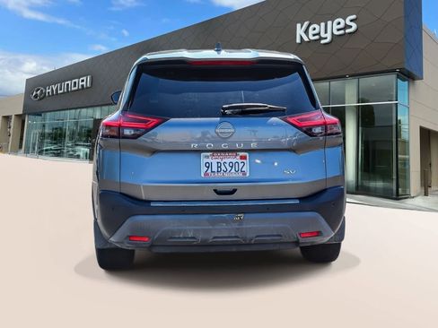 Used 2023 Nissan Rogue SV image 6