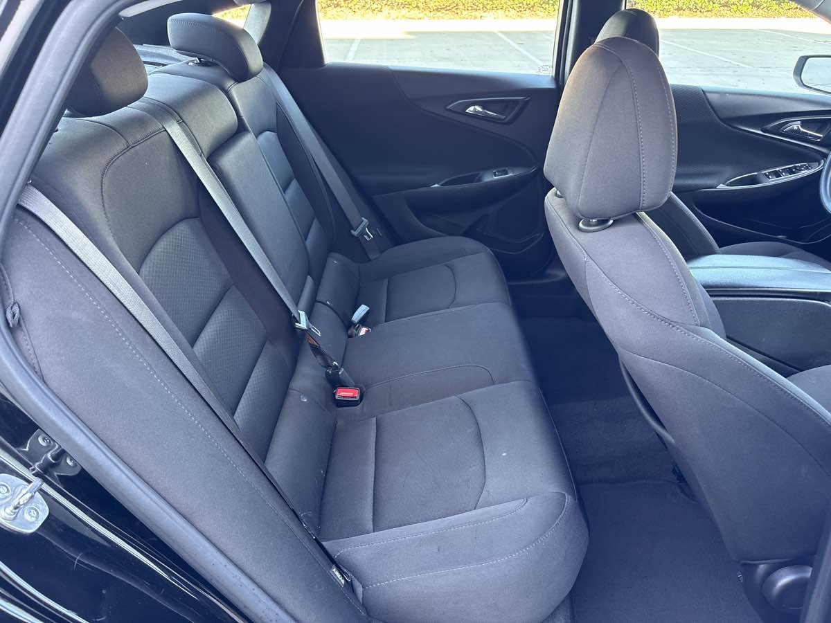 Used 2024 Chevrolet Malibu LT FWD image 14