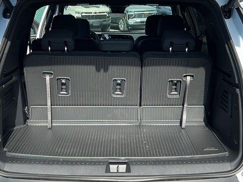 New 2026 Chevrolet Traverse LT w/ Midnight/Sport Edition image 11