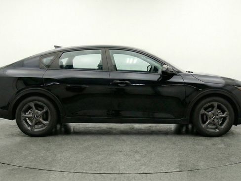Used 2025 Kia K4 FWD image 11