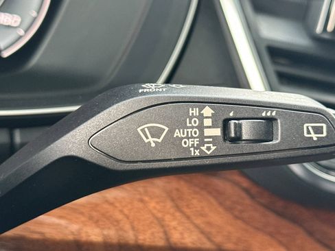 Used 2021 Audi Q5 Premium Plus w/ Premium Plus Package image 33