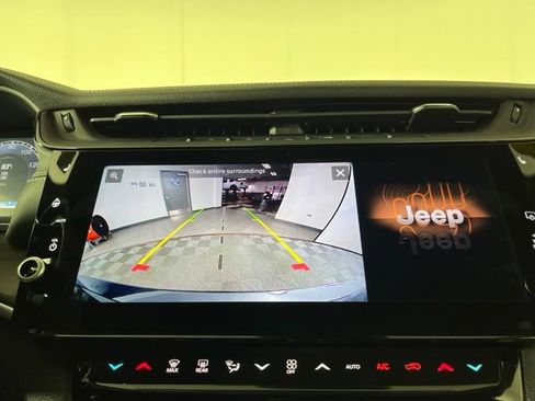 Used 2026 Jeep Grand Cherokee L Limited w/ MOPAR Finishing Package AWD/4WD image 33