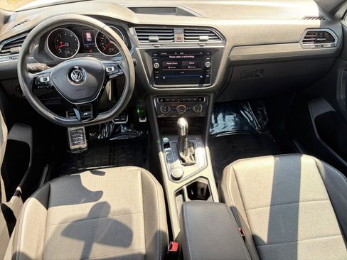 Used 2021 Volkswagen Tiguan SE R-Line AWD/4WD image 17