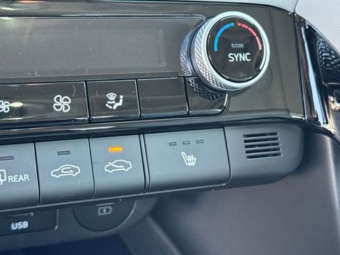 New 2026 Hyundai Elantra Limited FWD image 22