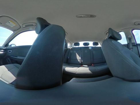 Used 2025 Kia K4 FWD image 43