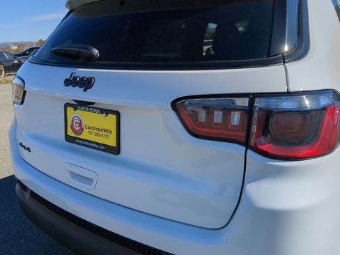 New 2026 Jeep Compass Latitude image 22