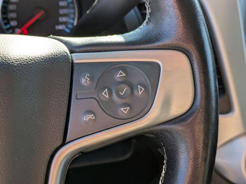 Used 2019 GMC Yukon XL SLT w/ Open Road Package image 19