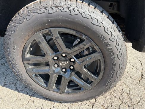 New 2025 Chevrolet Colorado Trail Boss w/ Midnight Edition image 11