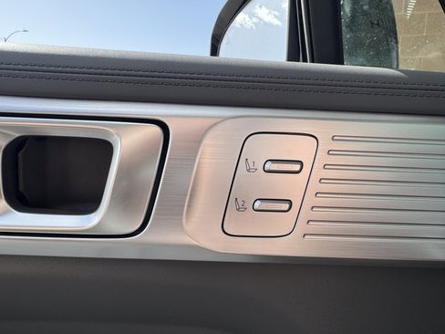 Used 2024 Hyundai Santa Fe Calligraphy image 32