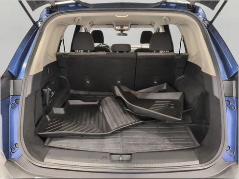 Used 2023 Nissan Rogue SV AWD/4WD image 16