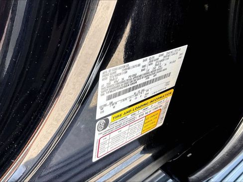 Certified 2025 Ford Expedition Active RWD image 33