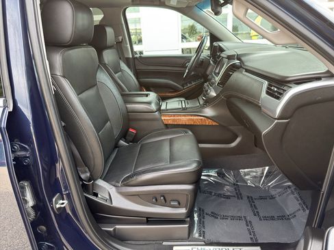 Used 2019 Chevrolet Suburban Premier AWD/4WD image 50