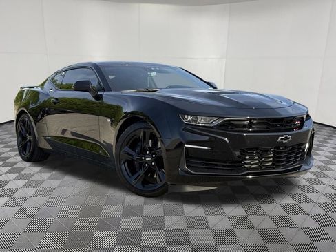 Used 2019 Chevrolet Camaro SS RWD image 4