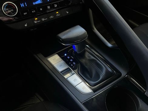 Used 2022 Hyundai Elantra SEL w/ Convenience Package image 15