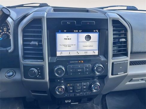 Used 2017 Ford F150 Lariat image 17