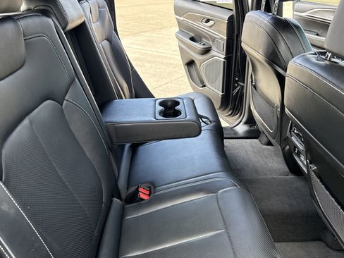 Used 2022 Jeep Grand Cherokee Overland image 36