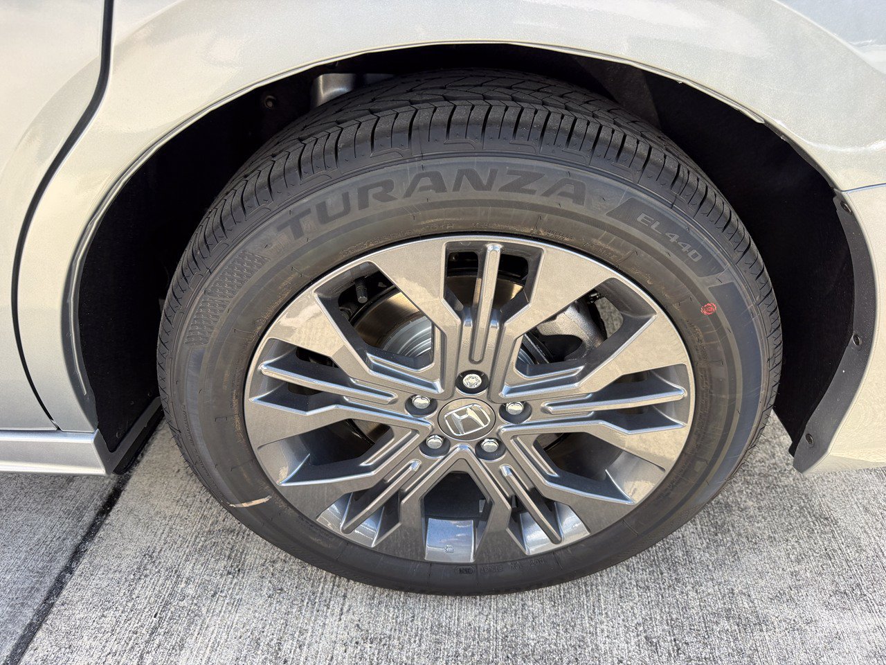 New 2027 Honda Odyssey Touring image 21