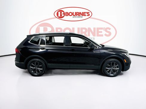 Used 2023 Volkswagen Tiguan SE FWD image 11