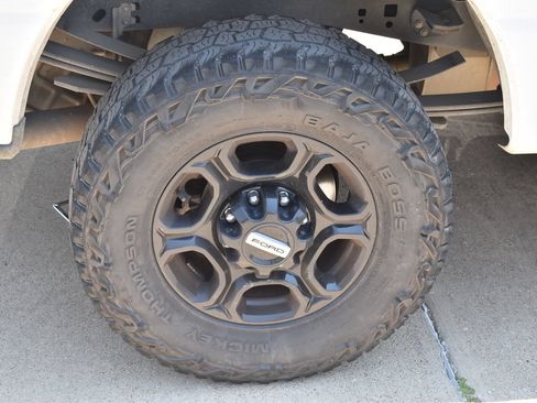Used 2023 Ford F250 XL w/ STX Appearance Package AWD/4WD image 10