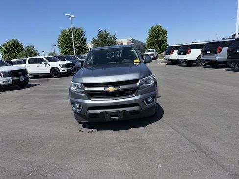 Used 2019 Chevrolet Colorado Z71 RWD image 9