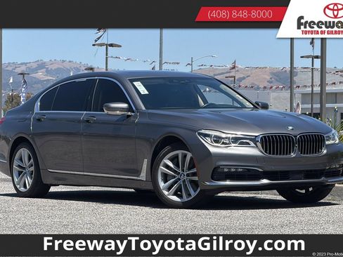 Used 2016 BMW 750i xDrive AWD/4WD image 1