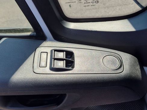 Used 2025 RAM ProMaster 2500 FWD image 11