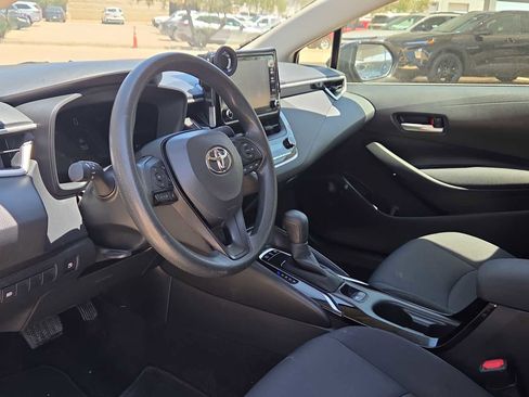 Used 2021 Toyota Corolla LE FWD image 10
