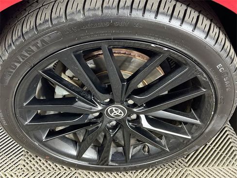 Used 2023 Toyota Camry XSE image 32