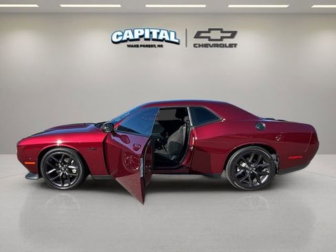 Used 2023 Dodge Challenger R/T w/ Blacktop Package image 13