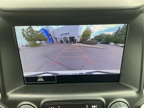 Used 2024 GMC Terrain SLT AWD/4WD image 25