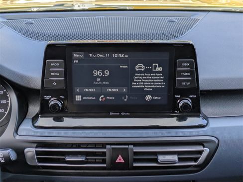 Used 2021 Kia Seltos S image 17