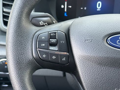 New 2026 Ford E-Transit Base image 24