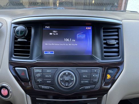 Used 2015 Nissan Pathfinder SL w/ SL Premium Package image 35