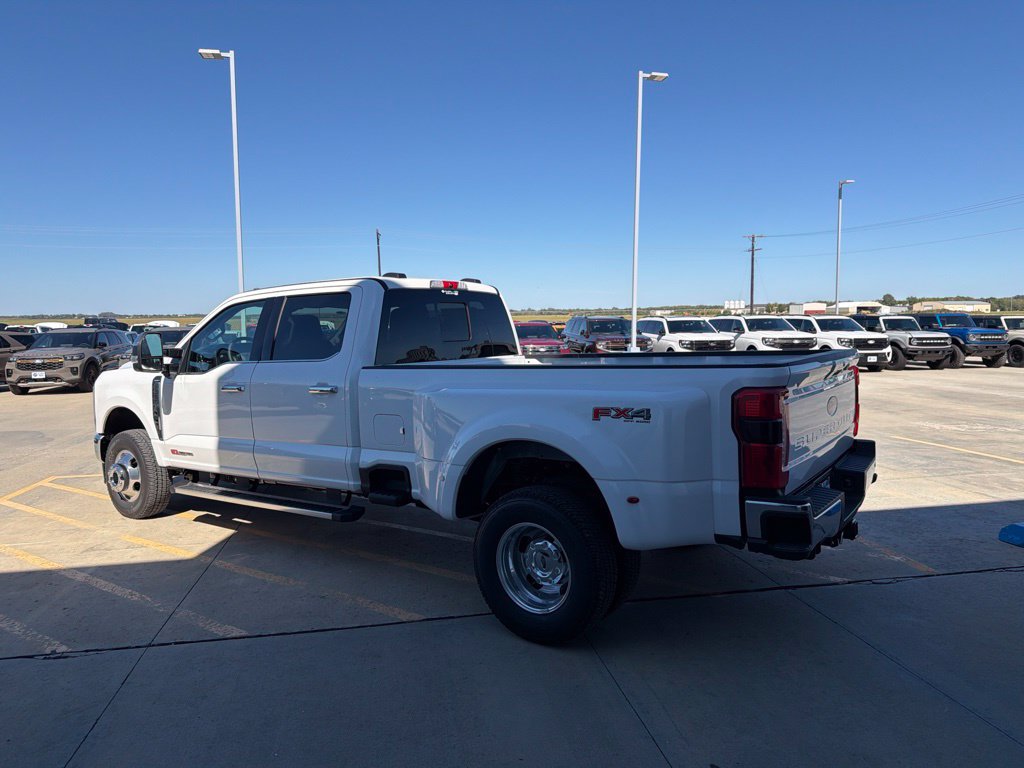 New 2027 Ford F350 Lariat w/ Lariat Premium Package AWD/4WD image 5