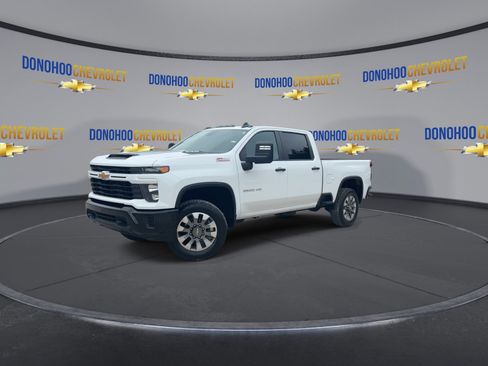 Used 2025 Chevrolet Silverado 2500 Custom w/ Z71 Off-Road Package AWD/4WD image 7