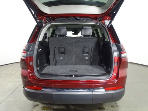 Used 2021 Jeep Grand Cherokee L Limited image 17