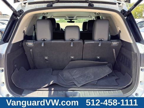Used 2026 Nissan Pathfinder SL FWD image 7
