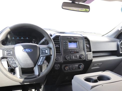 Used 2019 Ford F150 XL w/ Equipment Group 101A Mid AWD/4WD image 3
