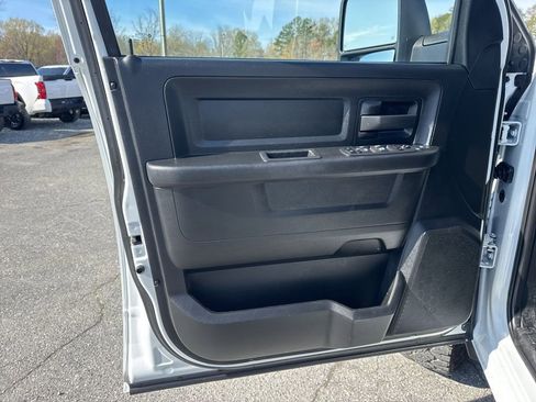 Used 2023 RAM 2500 Tradesman w/ Chrome Appearance Group image 23